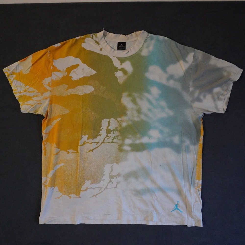 Jordan Brand Cloud Print T-Shirt Mens XXL Yellow Blue Gradient Jumpman Tee